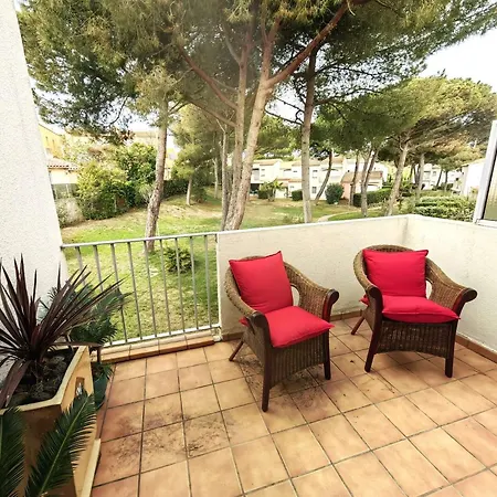 Lejlighed T3 Avec Terrasse, Piscine, Tennis Et Parking Prive A 100m De La - Fr-1-607-1 *